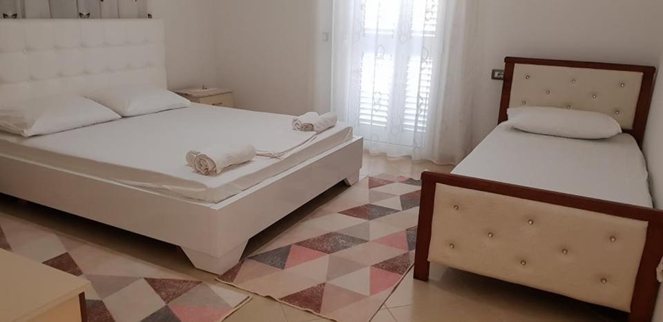 Guesthouse Anila Divjake Esterno foto