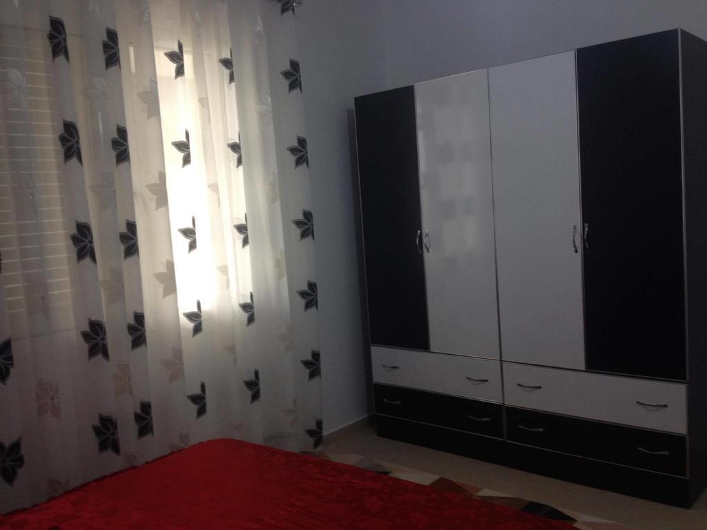 Guesthouse Anila Divjake Esterno foto