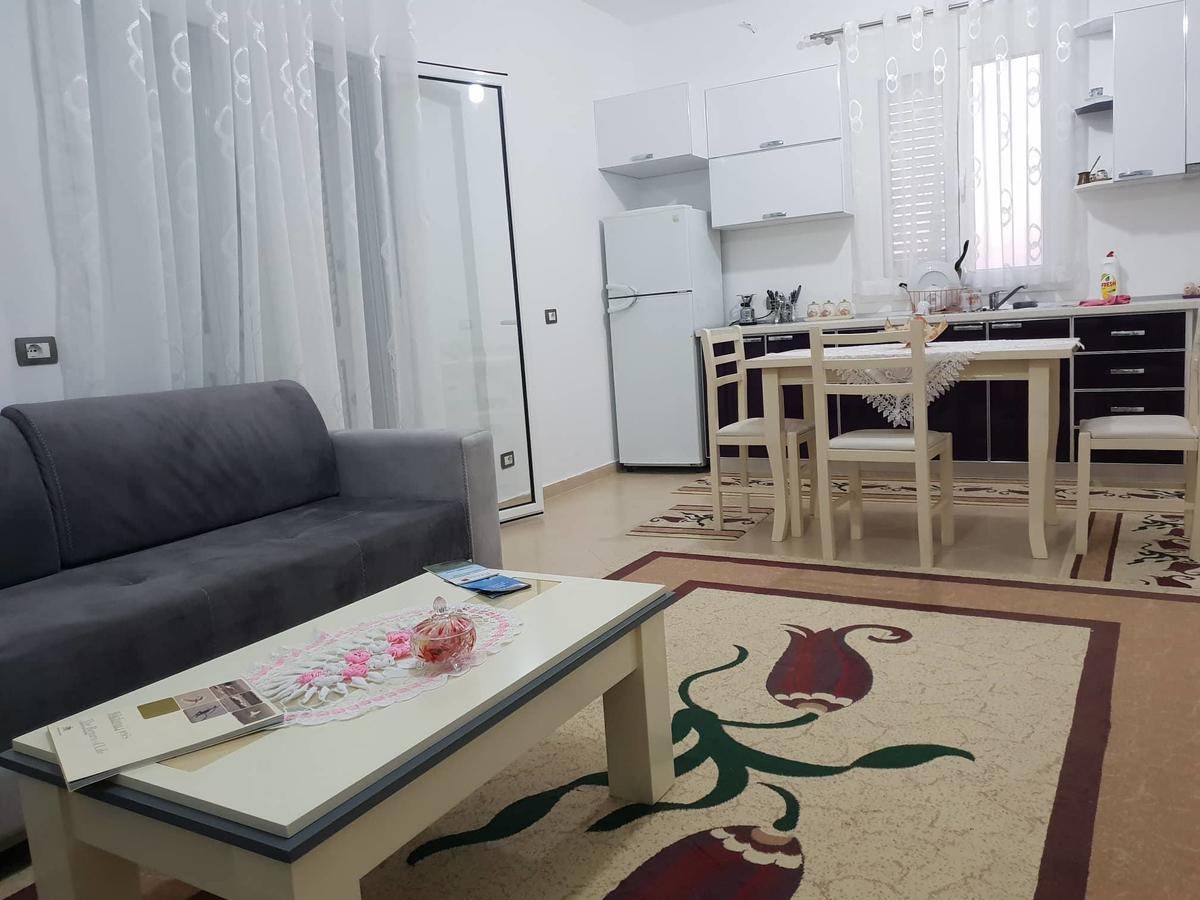 Guesthouse Anila Divjake Esterno foto